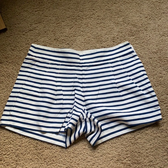 J. Crew White & Blue Cotton/Linen Pleated Shorts - Picture 2 of 6